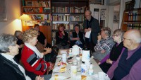 Mit dem Kunstverein und Gästen in der Brigitte-Reimann-Begegnungsstätte in Hoyerswerda